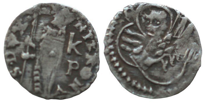 Nicolò Tron. 1471-1473. AR Soldino (12mm, 0.30 g, 4h). Doge standing left, holdi...