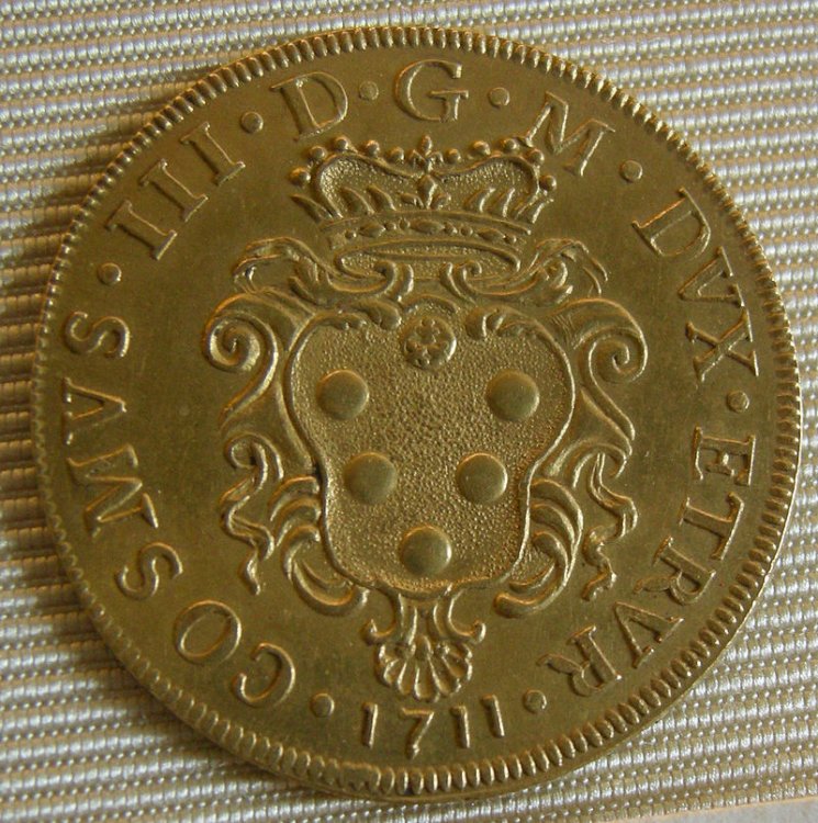 800px-Cosimo_III_granduke_of_tuscany_coins,_1670-1723,_doppia_1711.JPG