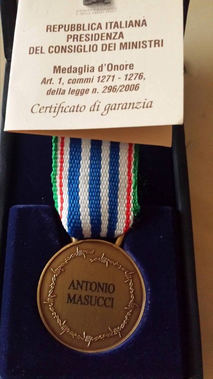 medaglia d'onore con certificato.jpg