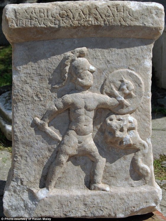 Researchers from Ege University and the Aydin Museum have published an article about the recent discovery in Turkey. Villagers have found an altar from the 2nd century that shows ancient battle..jpg