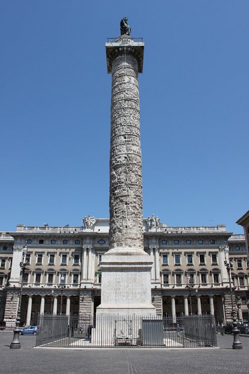 800px-La_Colonna_di_Marco_Aurelio_(5966172297).jpg