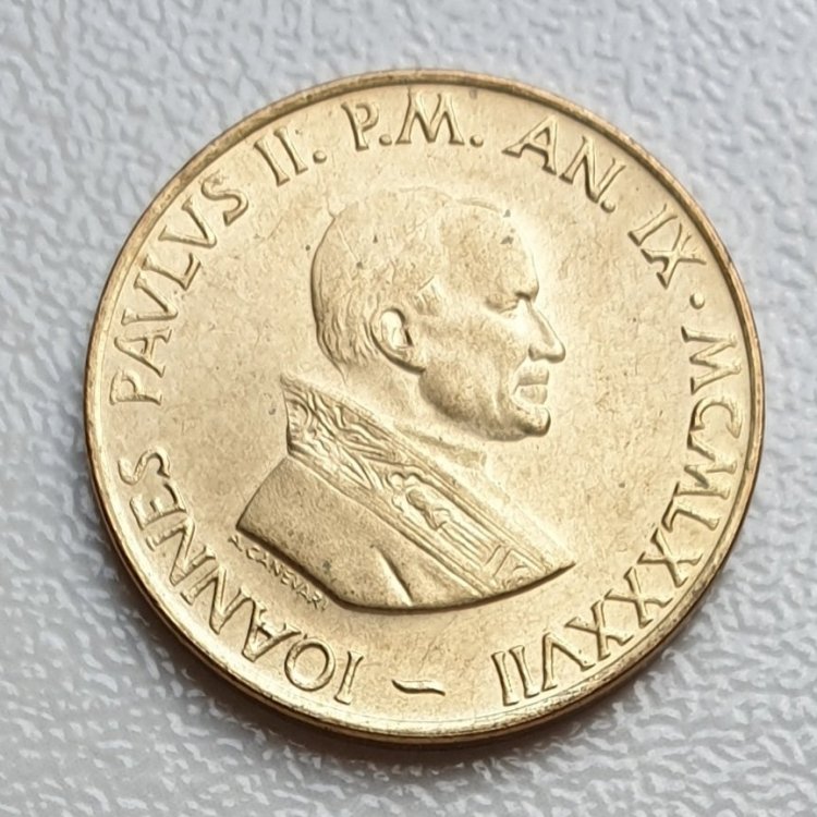 2098534676_Vaticano-20Lire1987(2).thumb.jpg.4b1480cea2d0d43a4cec7ad9549e8fe0.jpg