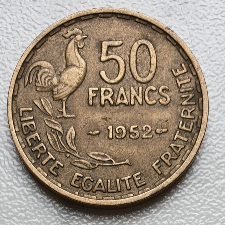 626742708_Francia(1952)50Franchi(1).thumb.jpg.6e7dbd7e45806e38ae9c7c67ef448b17.jpg