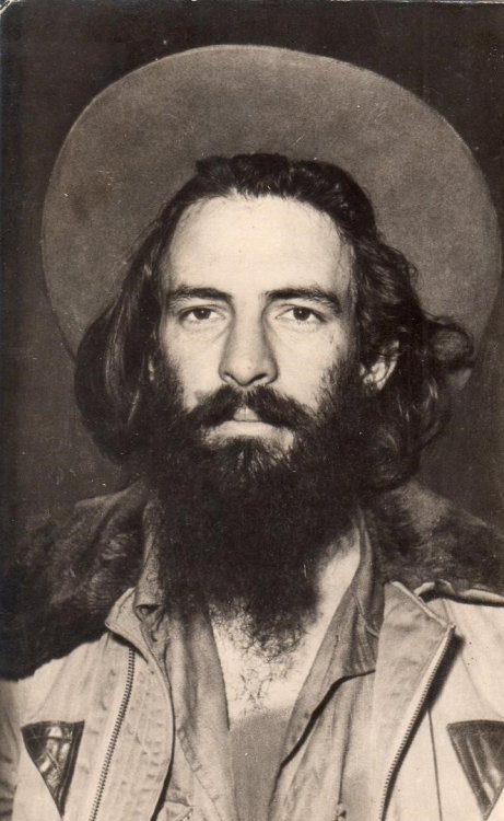 961702620_CamiloCienfuegos.thumb.jpg.55315a6983ccd51ccdba50043db3997e.jpg