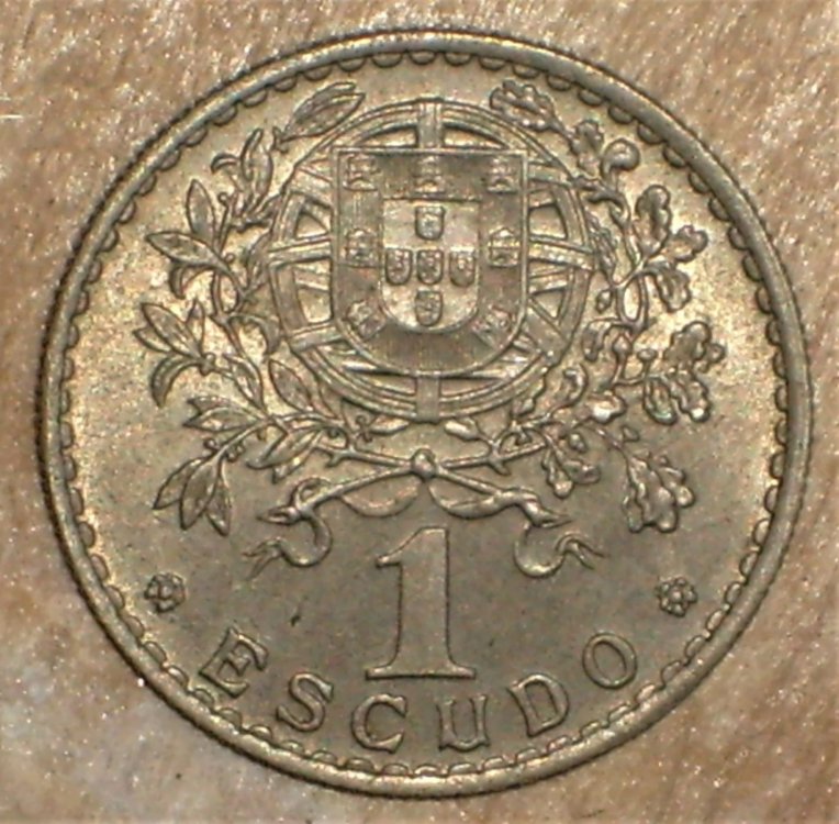 1 escudo 1968 r.JPG