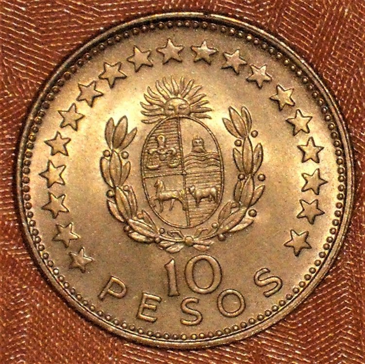 Uruguay 10 pesos 1965 r.JPG