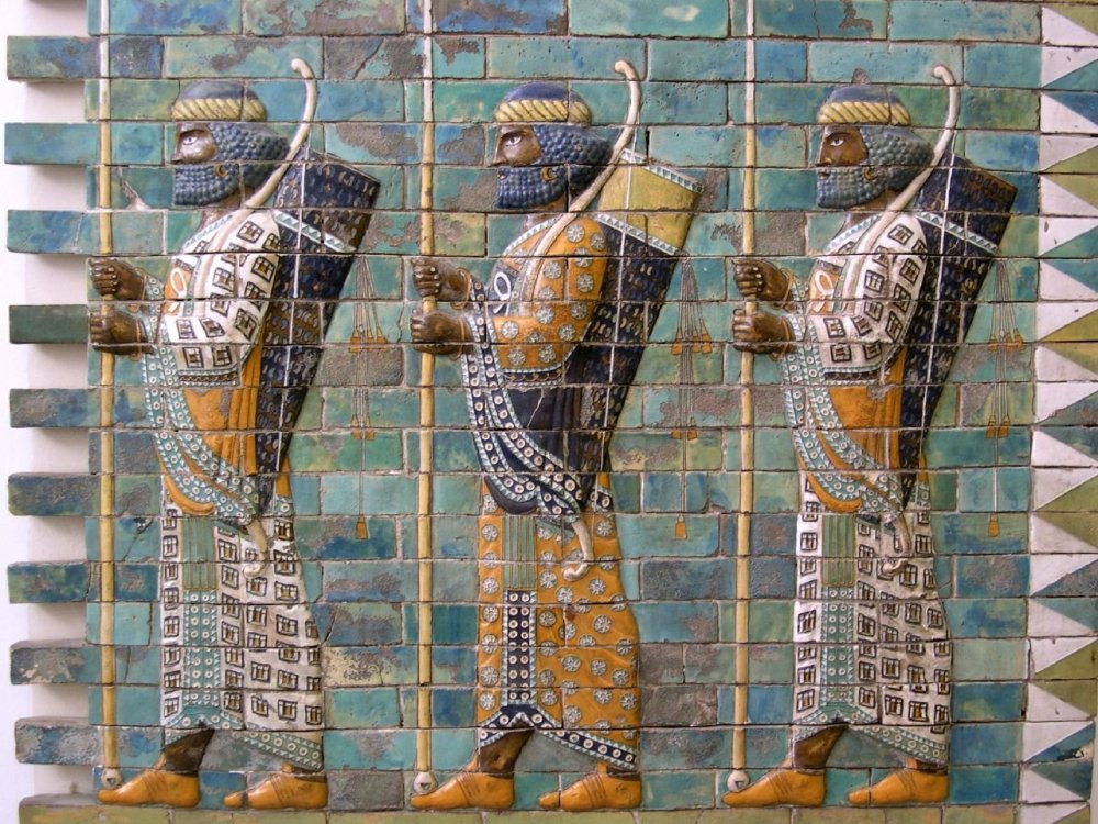 Persian_warriors_from_Berlin_Museum.jpg