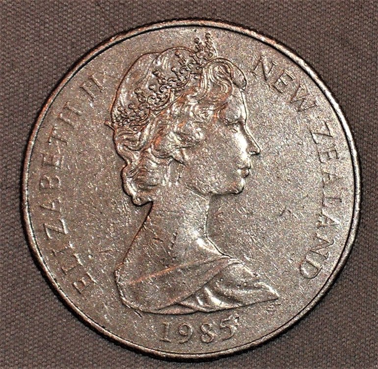 50 pence 1985 d.JPG