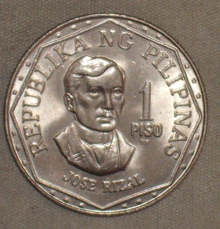 1 piso 1982 r.JPG