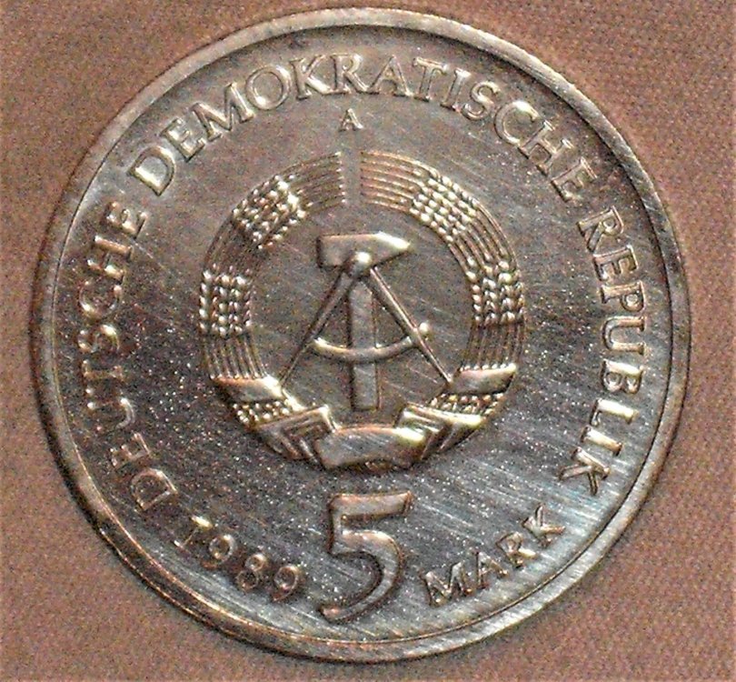 5 mark 1989 d.JPG