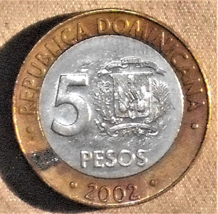 5 pesos 2002 d.JPG