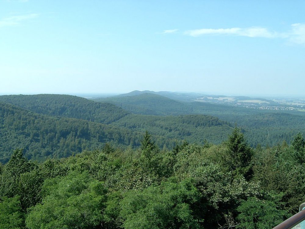 1067px-Blick-über-den-Teutoburger-Wald1.jpg