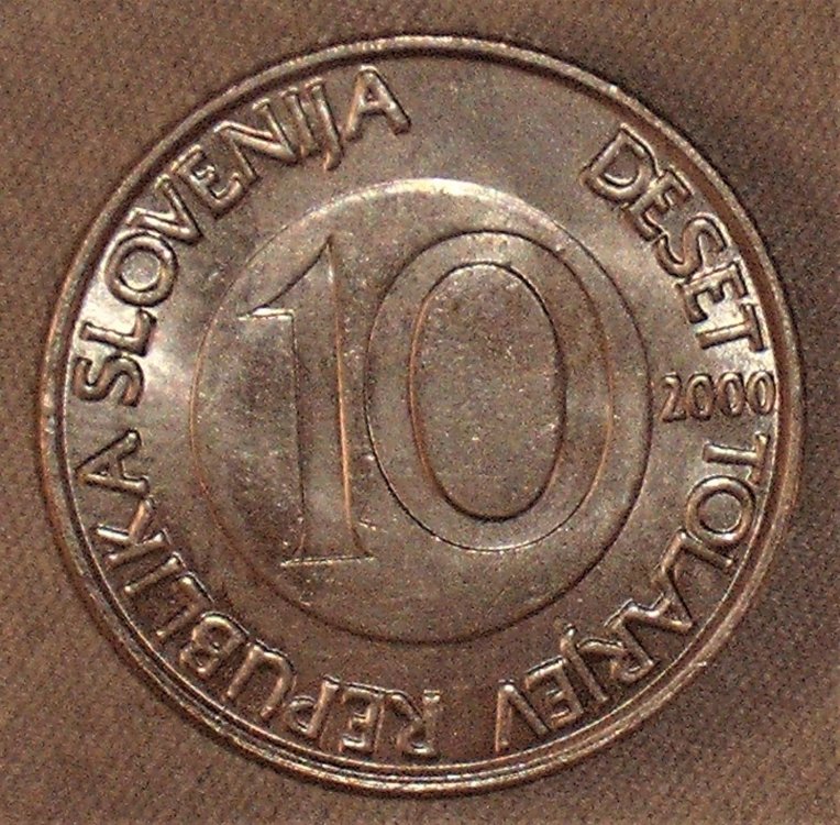 10 talleri 2000 d.JPG