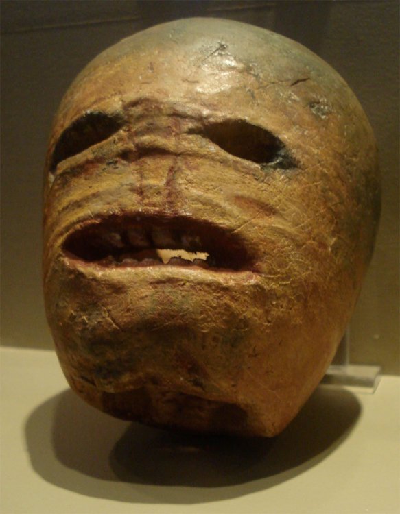 Traditional_Irish_halloween_Jack-o'-lantern.jpg